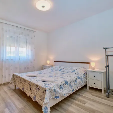 Suzana Apartman Mali Losinj