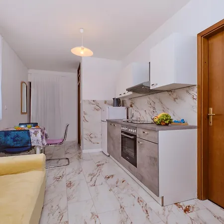 Suzana Apartman Mali Losinj
